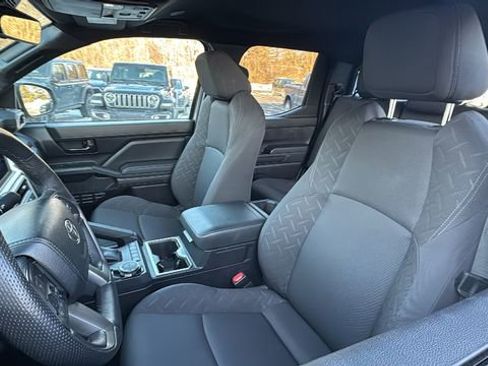 Used 2024 Toyota Tacoma SR5 image 31