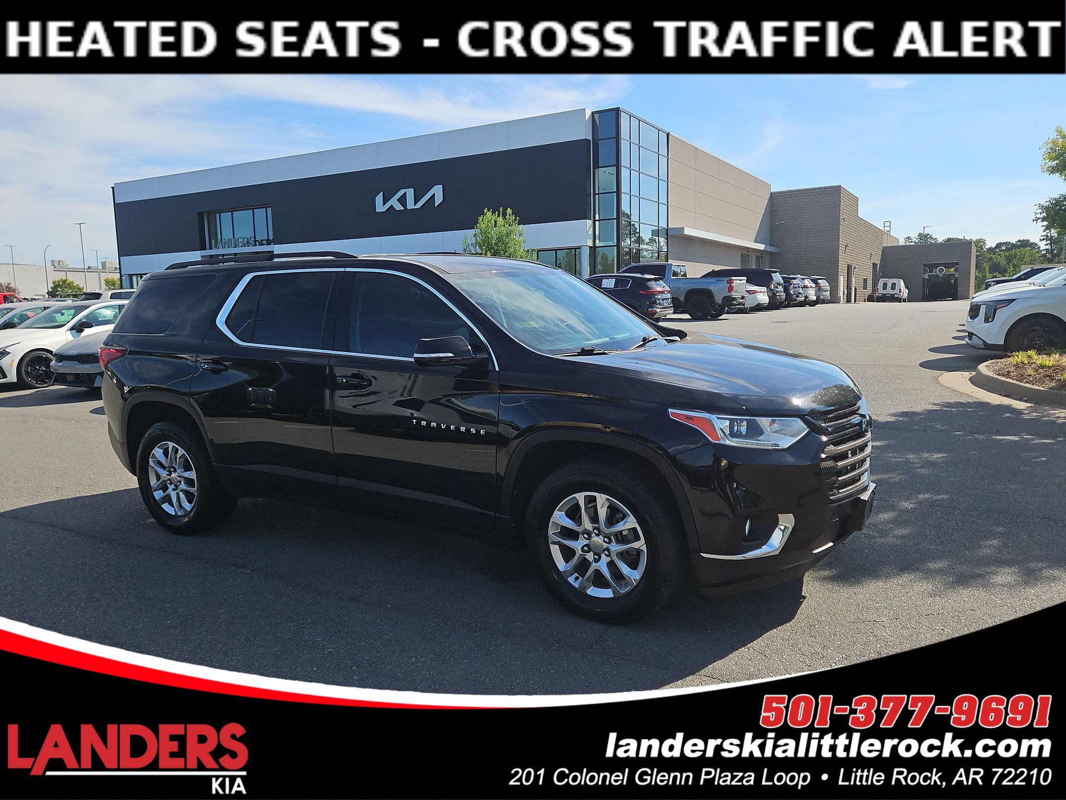 Used 2020 Chevrolet Traverse LT FWD image 1