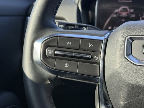 Used 2025 GMC Terrain Elevation image 25