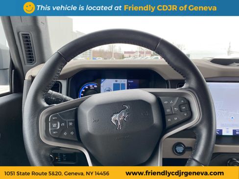 Used 2023 Ford Bronco Wildtrak image 14