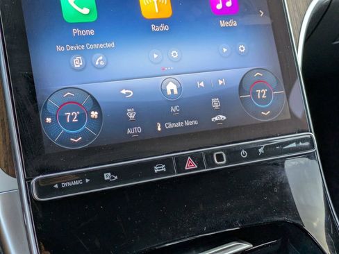 Used 2025 Mercedes-Benz C 300 4MATIC Sedan image 17