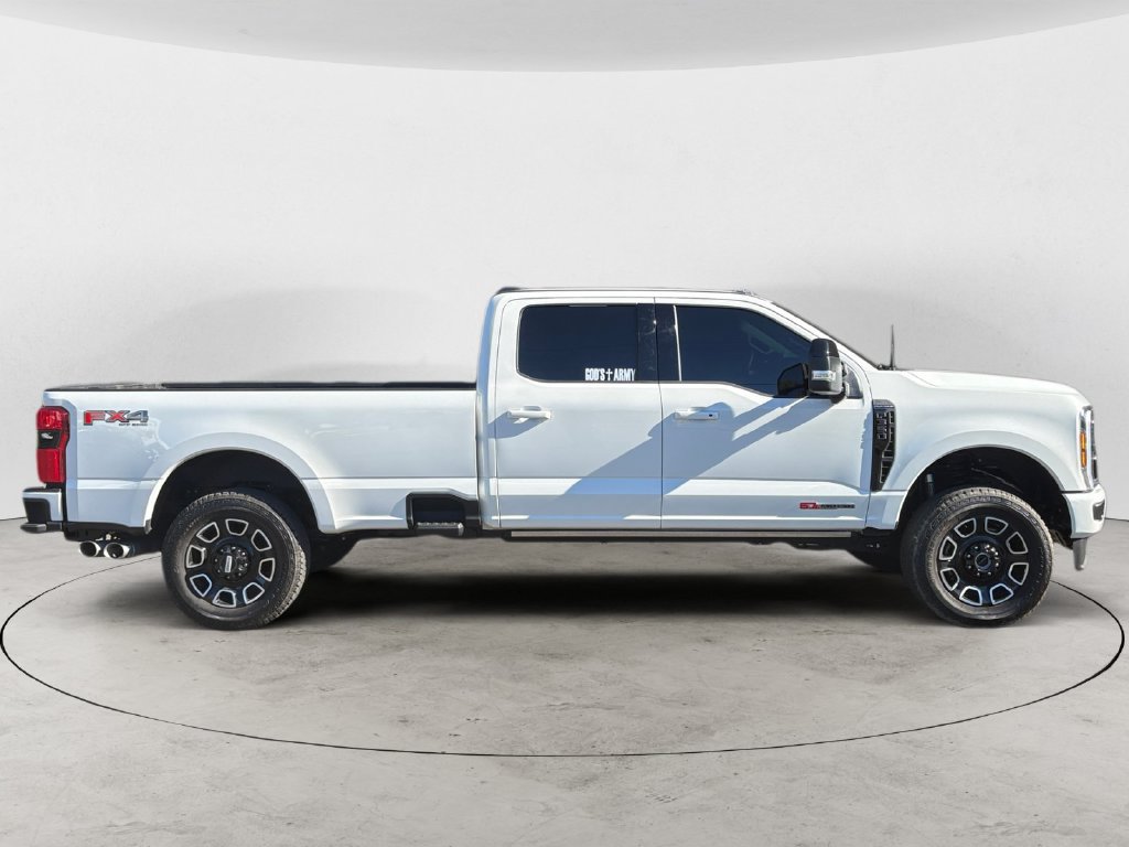 Used 2026 Ford F350 Platinum AWD/4WD image 4