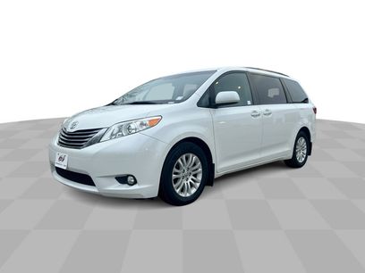 Used 2017 Toyota Sienna XLE w/ XLE Navigation Package