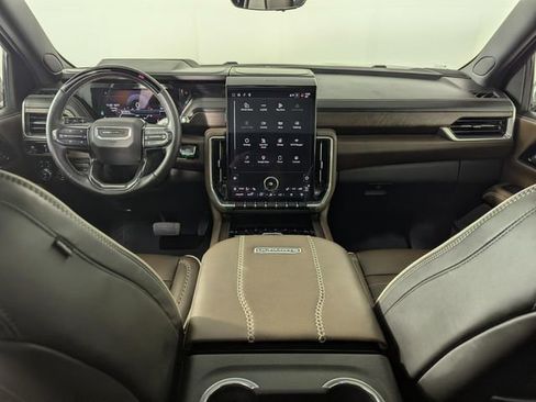 Used 2025 GMC Yukon Denali Ultimate image 20