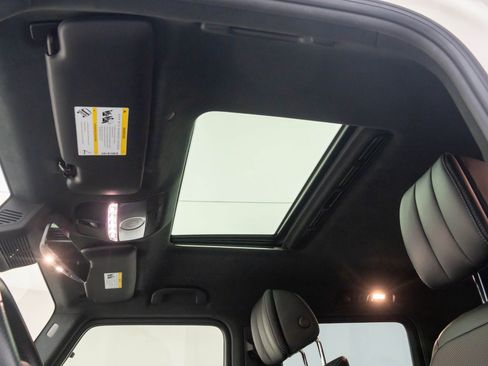 Used 2019 Mercedes-Benz G 550 image 31