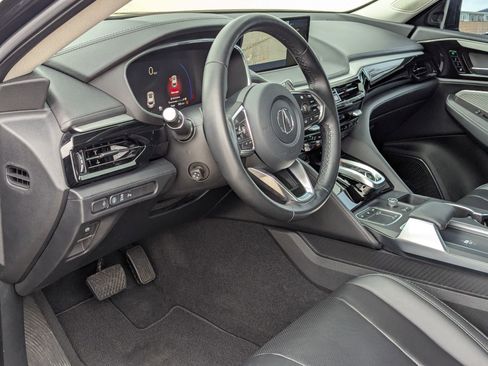 Certified 2023 Acura MDX w/Technology Package image 18