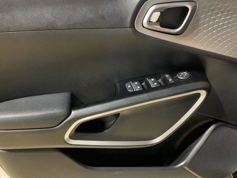 Used 2024 Kia Soul LX w/ Option Group 015 image 15