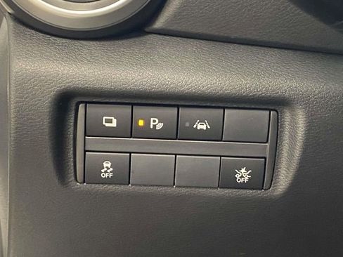 New 2025 Nissan Versa S w/ Trunk Package image 18