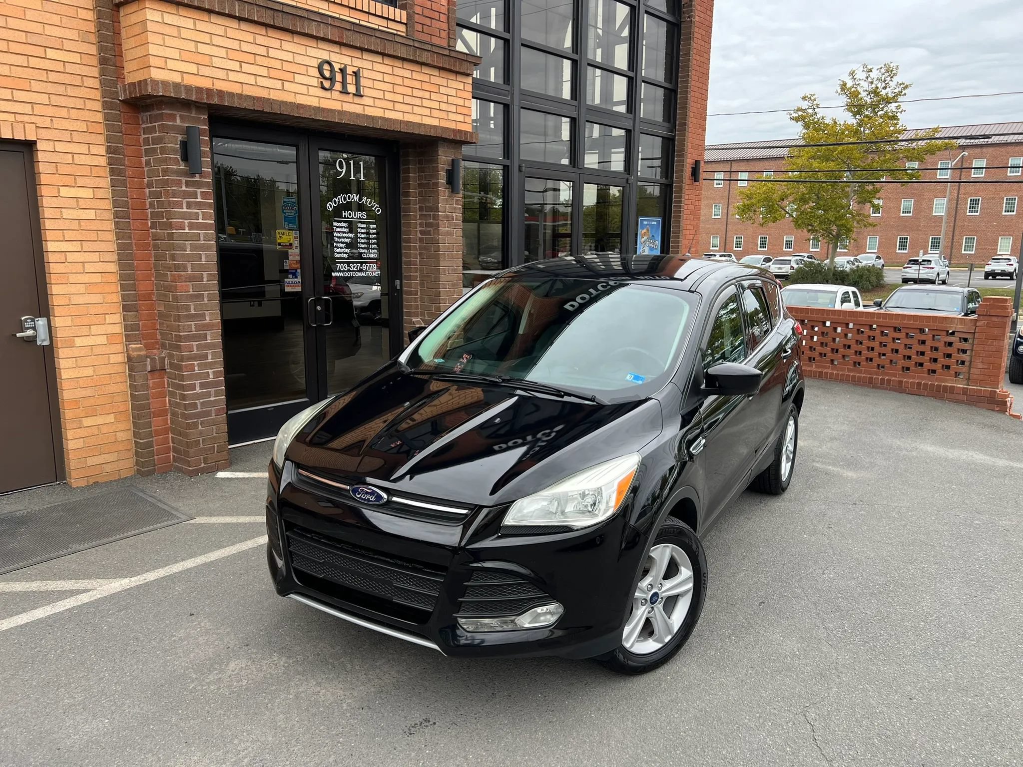 Used 2016 Ford Escape SE AWD/4WD image 1