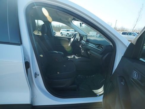 Used 2023 Ford Escape Active image 20