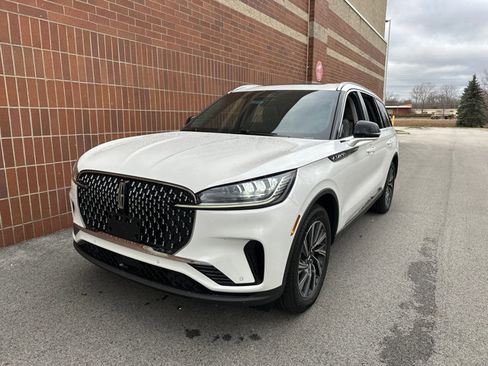 Used 2025 Lincoln Aviator AWD w/ Equipment Group 101A image 4