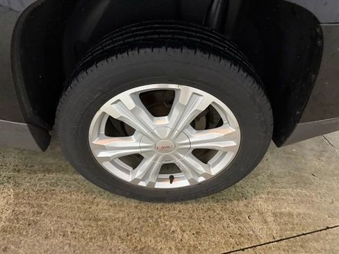 Used 2017 GMC Terrain SLE w/ Convenience Package image 9