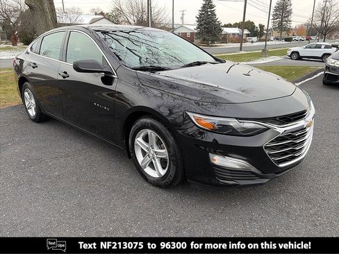 Used 2022 Chevrolet Malibu LS image 1
