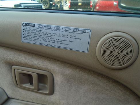 Used 2004 Toyota Tacoma PreRunner RWD image 20