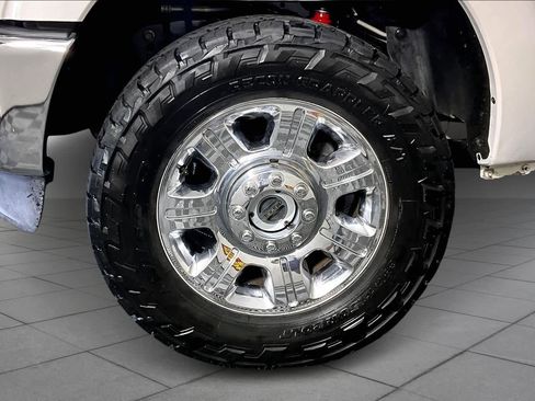 Used 2014 Ford F250 Lariat w/ Lariat Ultimate Package image 9