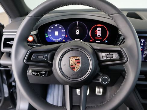 New 2025 Porsche Macan 4S Electric image 31