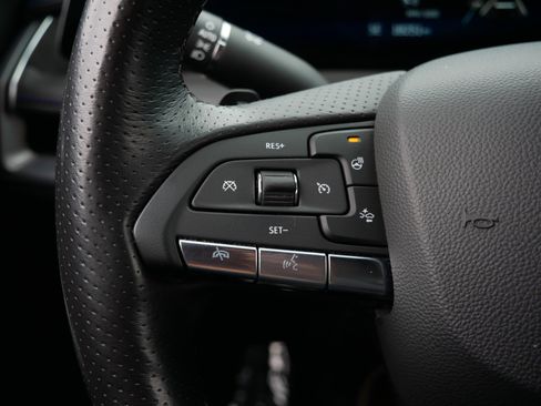 Certified 2024 Cadillac XT4 Sport AWD/4WD image 28