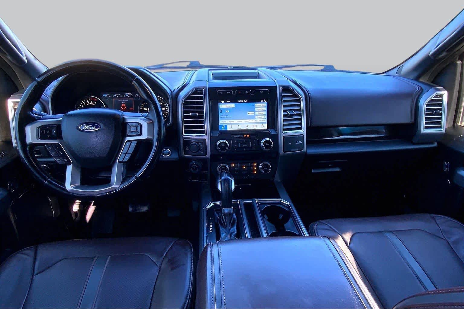 Used 2017 Ford F150 Platinum w/ Equipment Group 701A Luxury AWD/4WD image 16