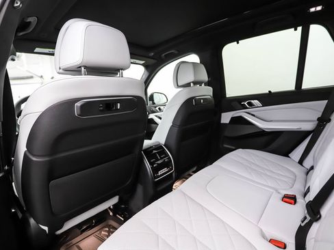 New 2026 BMW X5 xDrive40i w/ M Sport Package AWD/4WD image 20