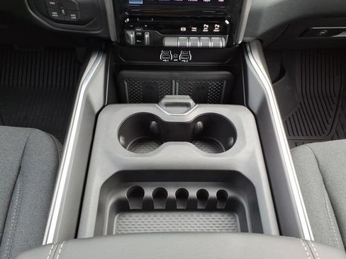 New 2027 RAM 3500 Big Horn AWD/4WD image 26