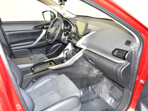 Used 2024 Mitsubishi Eclipse Cross SE AWD/4WD image 32