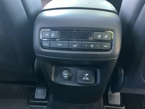 Used 2022 Hyundai Palisade Calligraphy w/ Winter Package AWD/4WD image 27