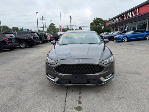 Used 2018 Ford Fusion SE w/ Equipment Group 201A FWD image 8