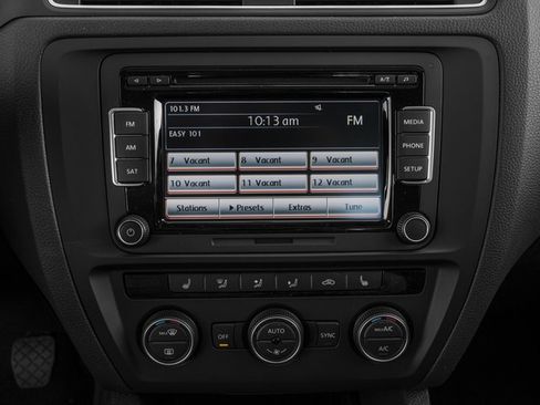 Used 2017 Volkswagen Jetta SE image 10