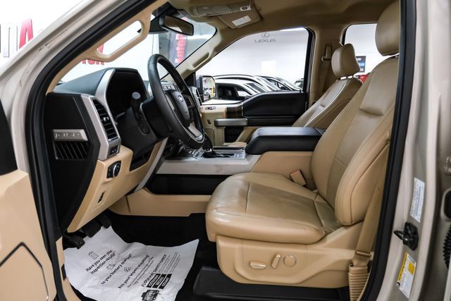Used 2017 Ford F150 Lariat w/ Equipment Group 502A Luxury AWD/4WD image 4