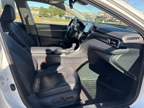Used 2022 Toyota Camry XSE image 30
