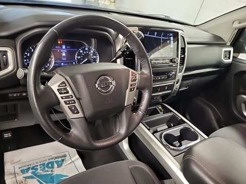 Used 2021 Nissan Titan SV w/ SV Convenience Package AWD/4WD image 10