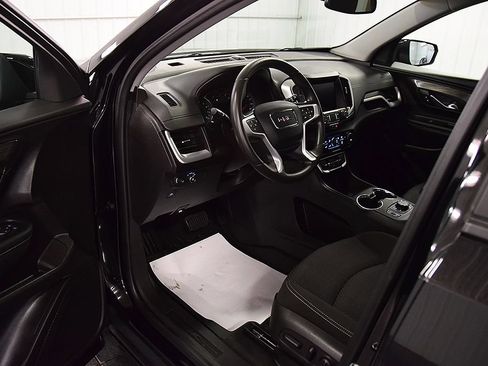 Used 2024 GMC Terrain SLE w/ Driver Convenience Package AWD/4WD image 15