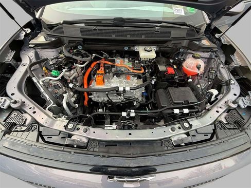 Used 2025 Chevrolet Equinox EV LT w/ Convenience Package image 22