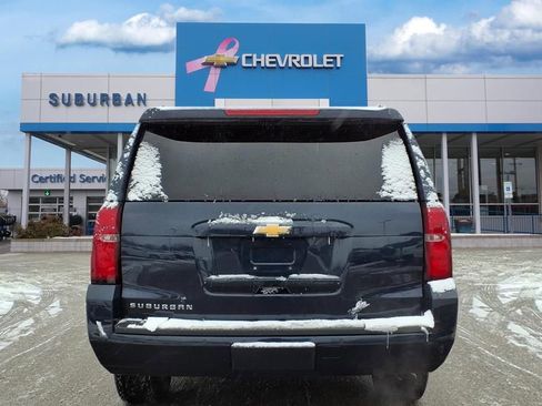 Used 2018 Chevrolet Suburban LT w/ LT Signature Package image 5