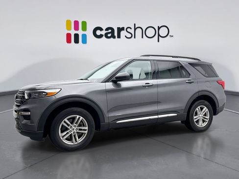 Used 2023 Ford Explorer XLT w/ Equipment Group 202A AWD/4WD image 1