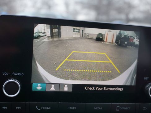 Used 2023 Honda Civic Sport image 14