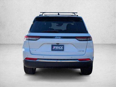 Used 2023 Jeep Grand Cherokee Limited image 7