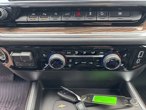 New 2026 Chevrolet Silverado 1500 RST w/ Dark Appearance Package AWD/4WD image 19