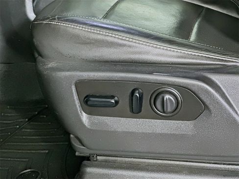 Used 2020 Chevrolet Silverado 2500 LTZ w/ LTZ Premium Package image 22