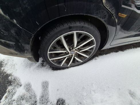 Used 2024 Subaru Impreza 2.0i Sport image 9