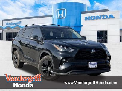 Used 2024 Toyota Highlander XLE