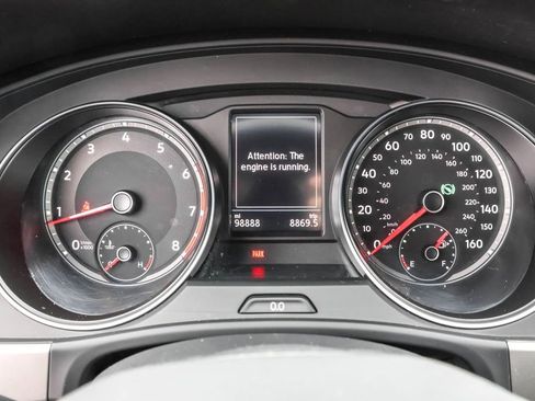 Used 2020 Volkswagen Atlas Cross Sport SE w/ Towing Package AWD/4WD image 20