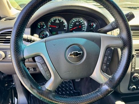 Used 2013 Chevrolet Silverado 1500 LTZ AWD/4WD image 15