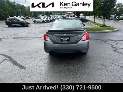 Used 2018 Nissan Versa SV FWD image 6