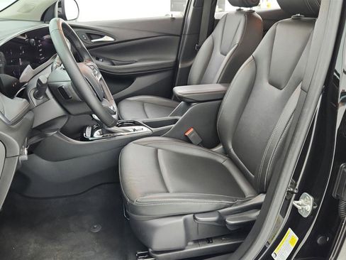 Used 2024 Buick Encore GX Sport Touring image 32