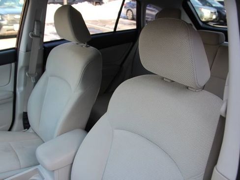 Used 2015 Subaru Crosstrek 2.0i Premium image 16