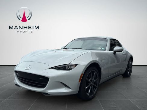 Used 2017 MAZDA MX-5 Miata RF Grand Touring RWD image 4