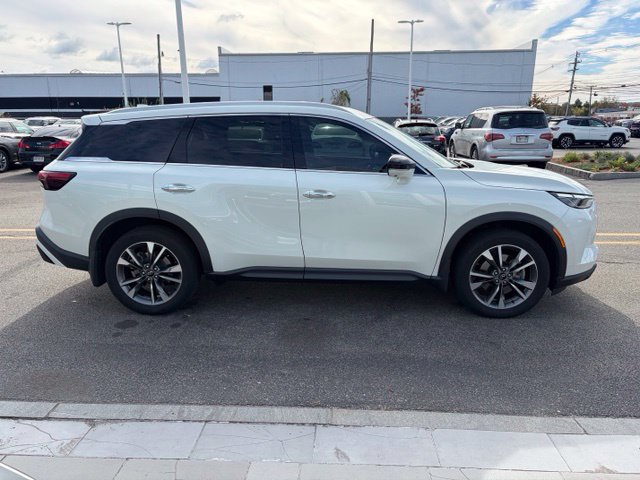 Certified 2023 INFINITI QX60 Luxe w/ Cargo Package AWD/4WD image 6