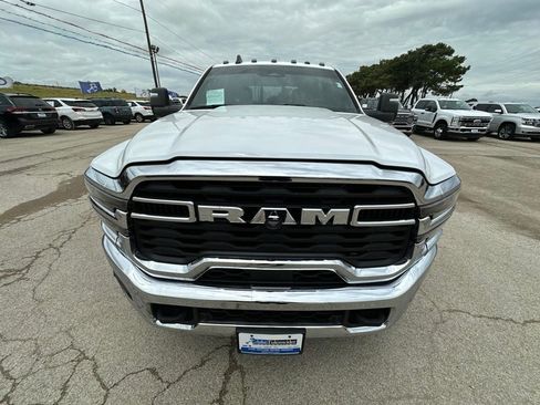 Used 2025 RAM 3500 Tradesman AWD/4WD image 2