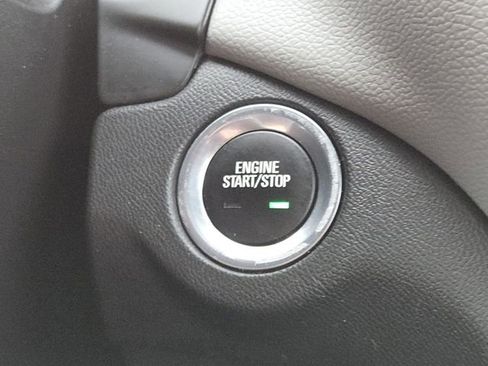 Used 2023 Chevrolet Equinox LT AWD/4WD image 12